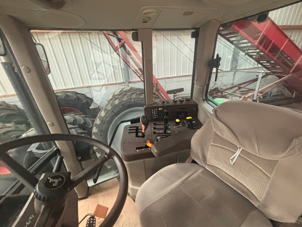 Tracteur JOHN DEERE 6820 PREMIUM - photo slide 9