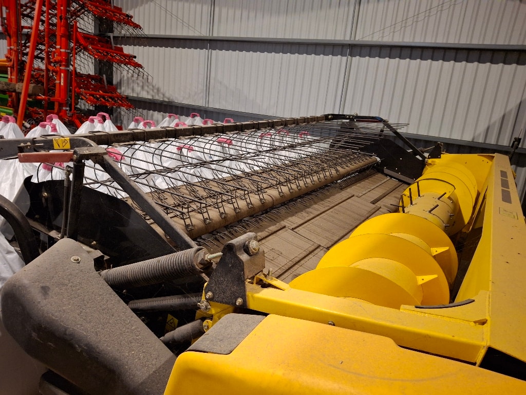 Pick-up NEW HOLLAND CP790-15 - photo slide 4