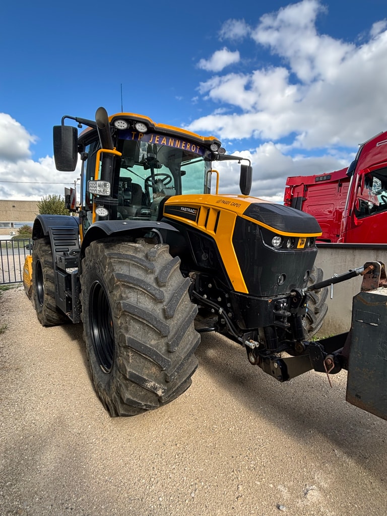 Tracteur JCB FASTRAC 4220 - photo slide 1