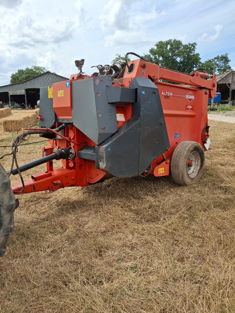 Pailleuse KUHN Altor 4560 - photo slide 1