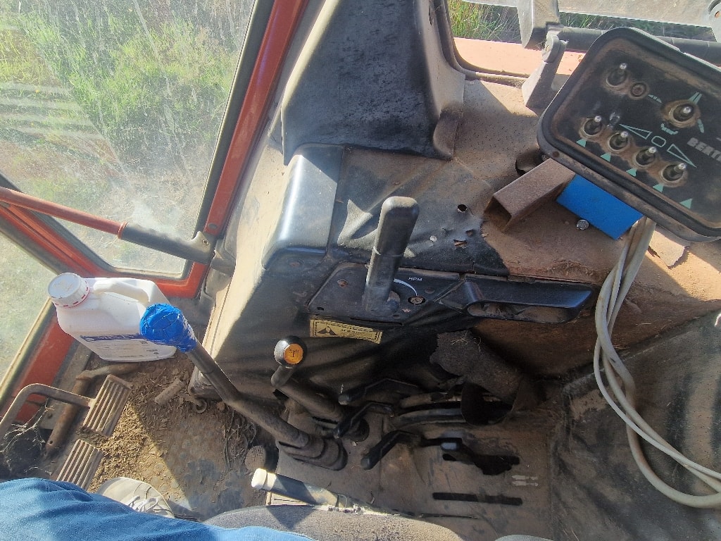 Tracteur FIAT 100 - 90 - photo slide 11