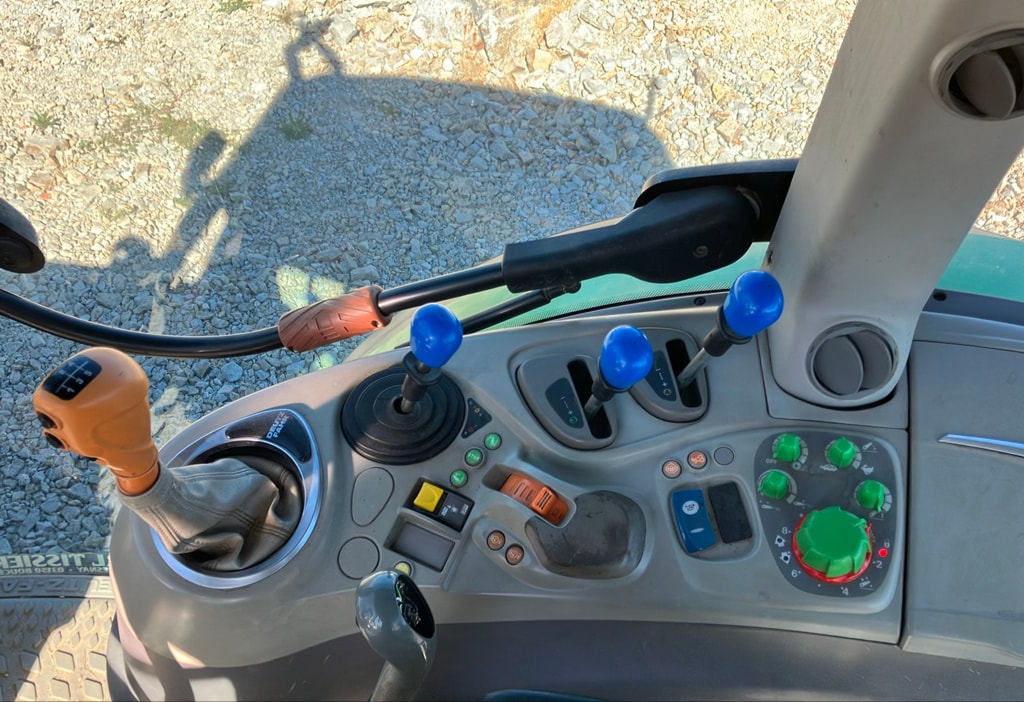 Tracteur chargeur DEUTZ FAHR 5100 DT - photo slide 10