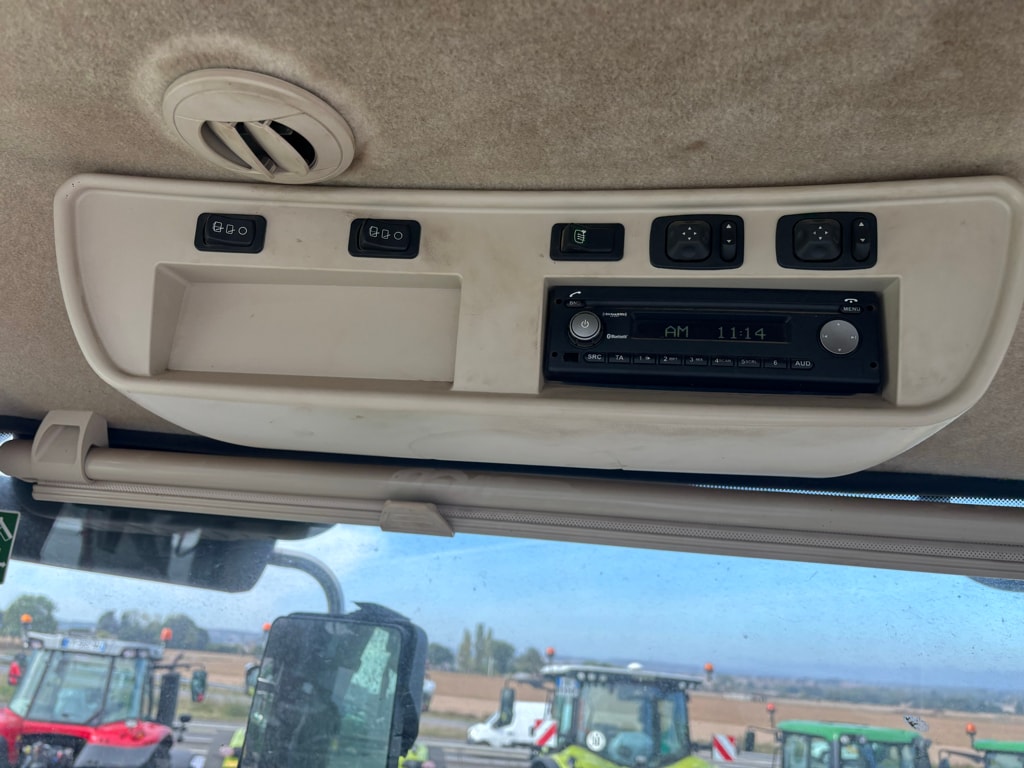 Tracteur JOHN DEERE 7230R 9.0L - photo slide 11