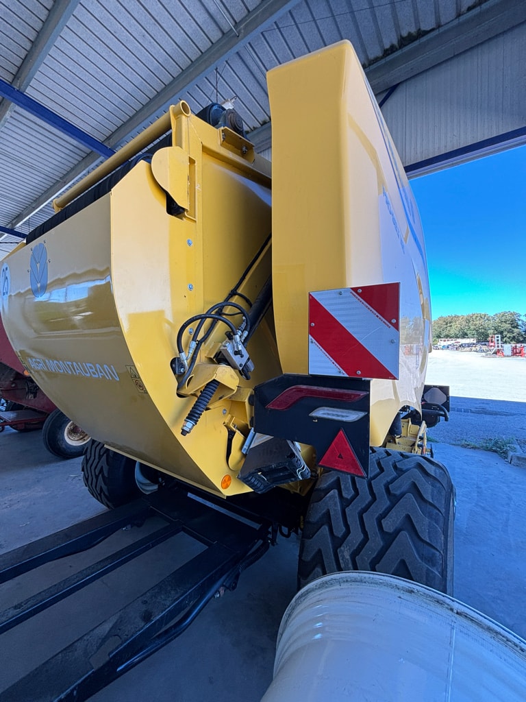 Presse balles rondes NEW HOLLAND Pro belt 165 CropCutter 25 couteaux - photo slide 4