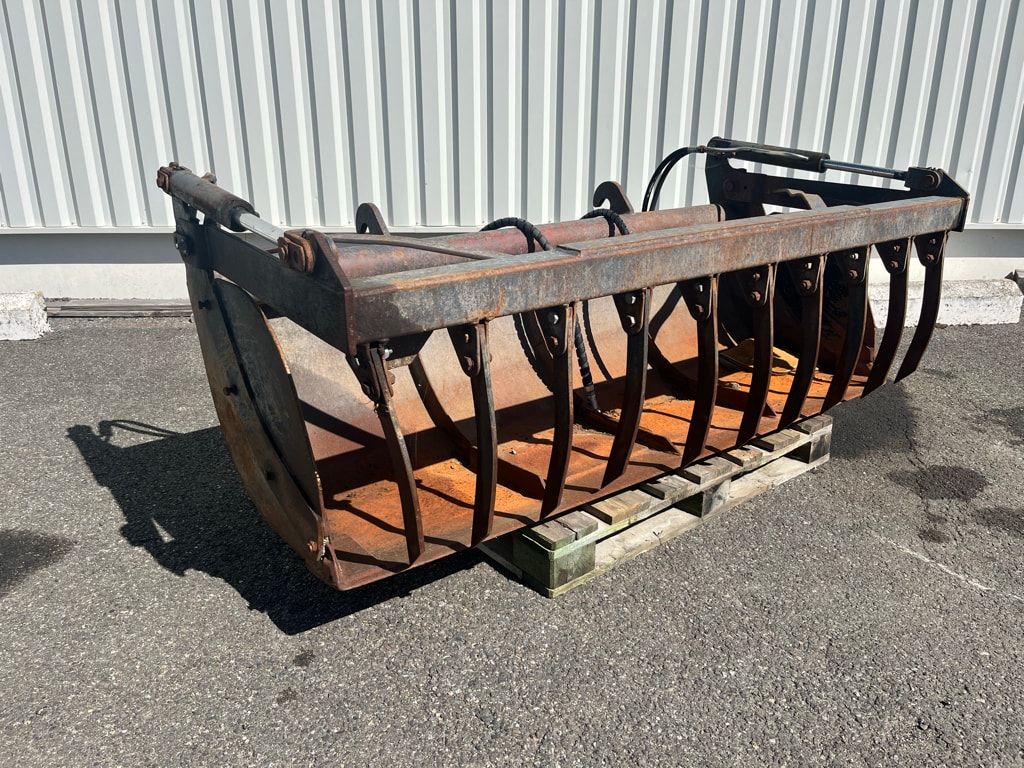 Godet MAILLEUX BENNE MULTISERVICE MAILLEUX BMS - photo slide 1