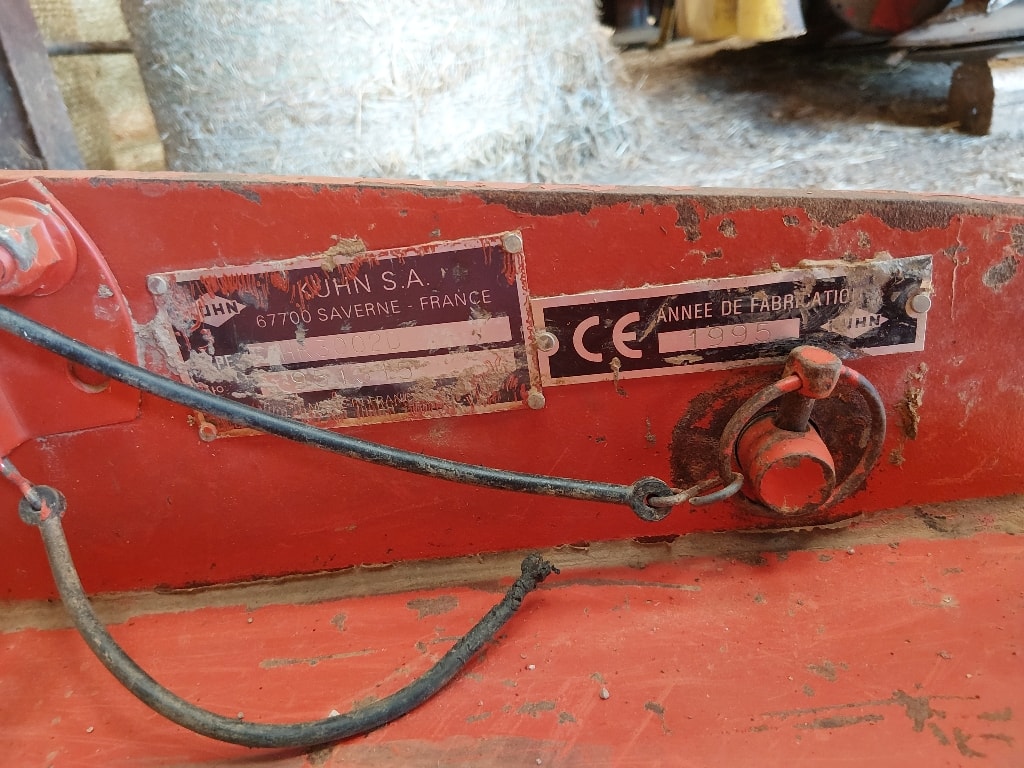 Herse rotative KUHN HR3002D - photo slide 6