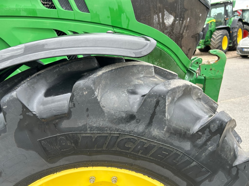 Tracteur JOHN DEERE 6140M - photo slide 12