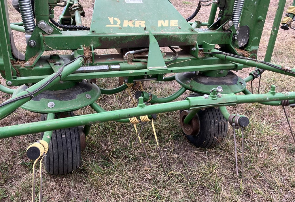 Faneuse KRONE KW 8.82/8 - photo slide 4