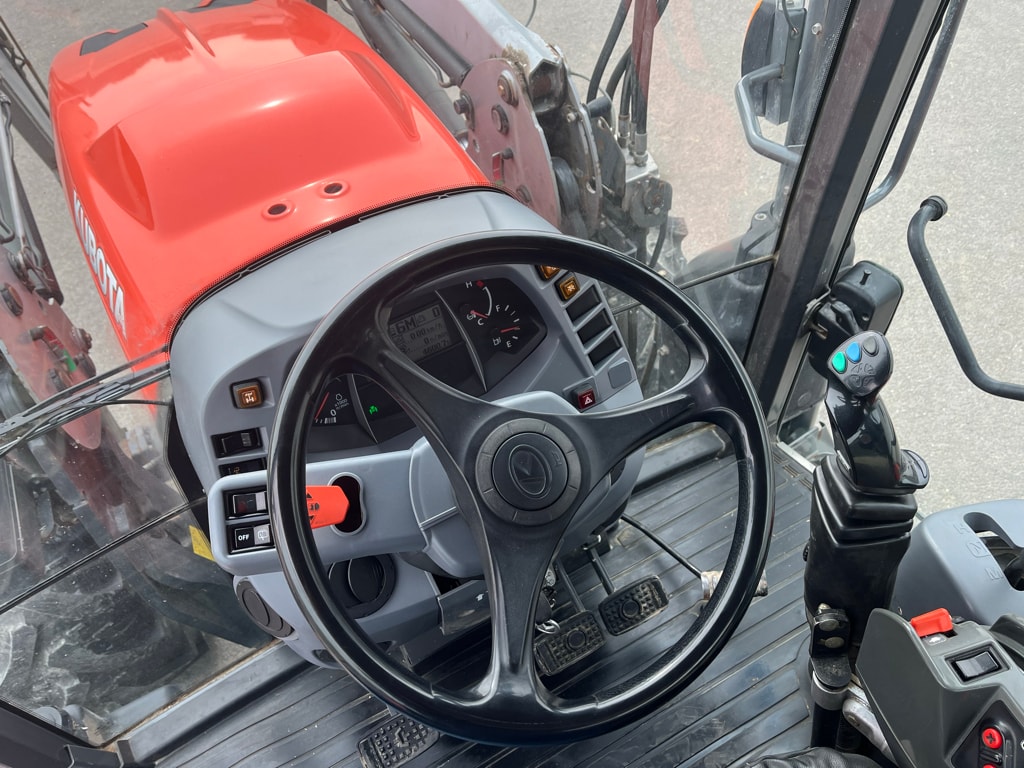Tracteur KUBOTA M 135 GX III - photo slide 15