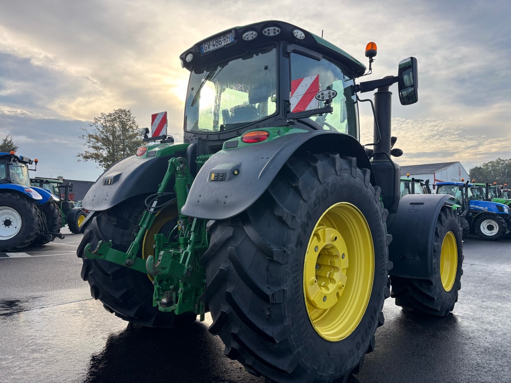 Tracteur chargeur JOHN DEERE 6R250 - photo slide 6