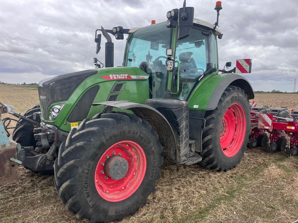 Tracteur FENDT 720 VARIO PROFI + - photo slide 2