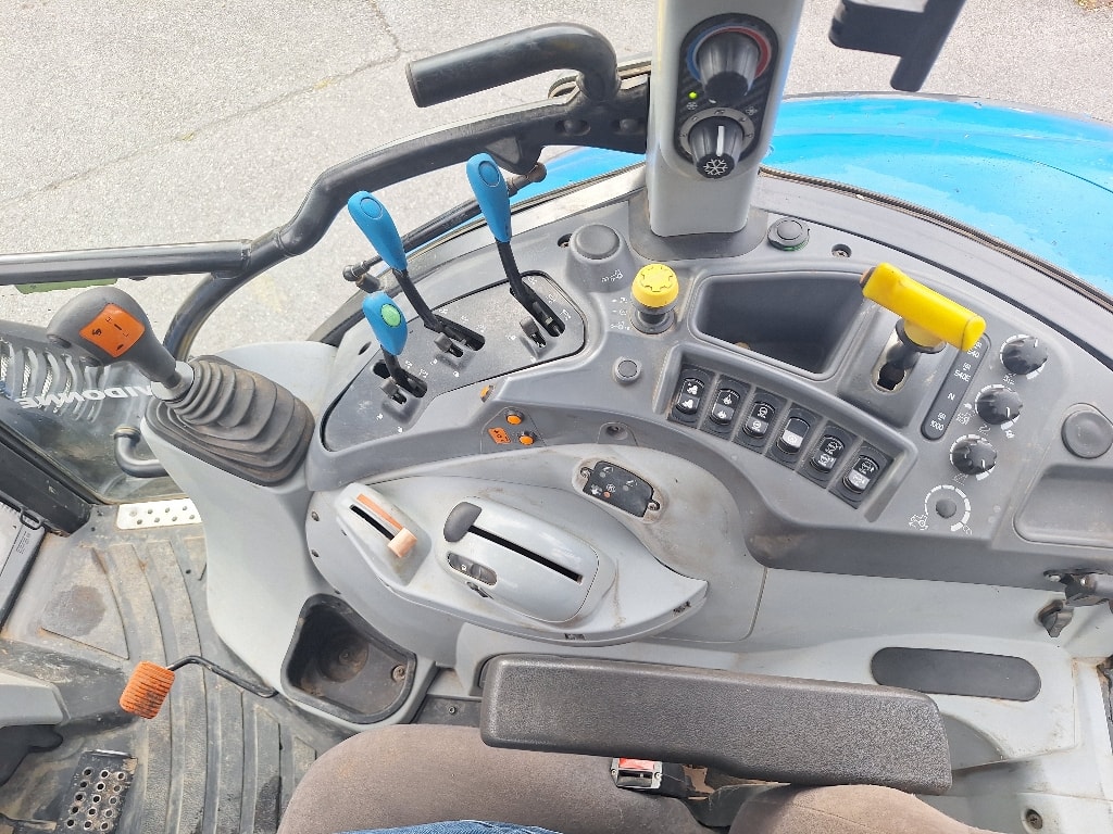 Tracteur NEW HOLLAND T5.120 - photo slide 13