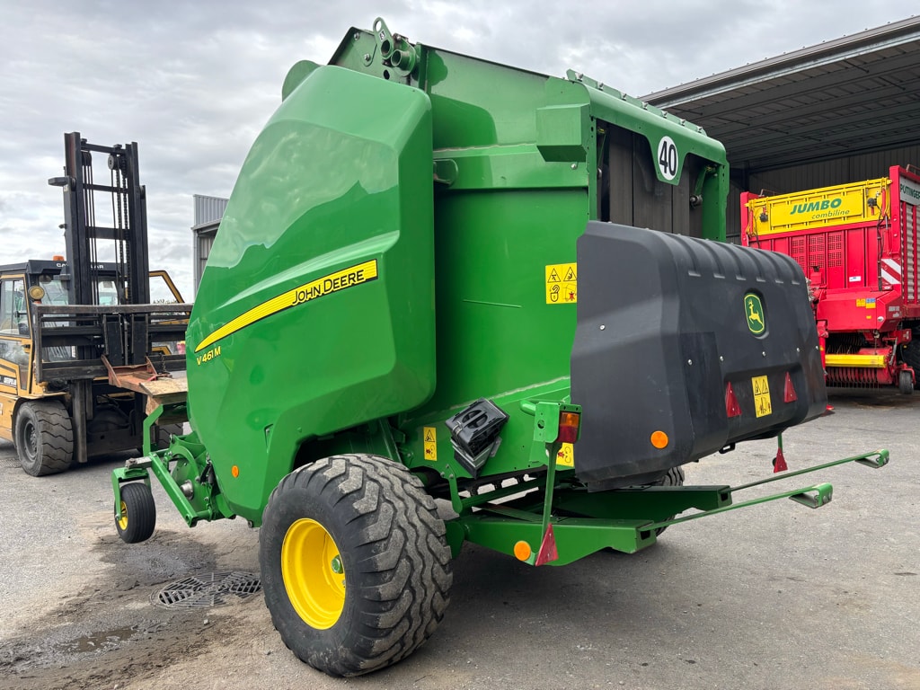 Presse balles rondes JOHN DEERE V461M - photo slide 4
