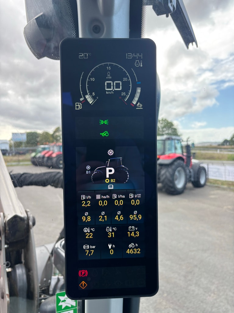 Tracteur chargeur VALTRA N175 - photo slide 18