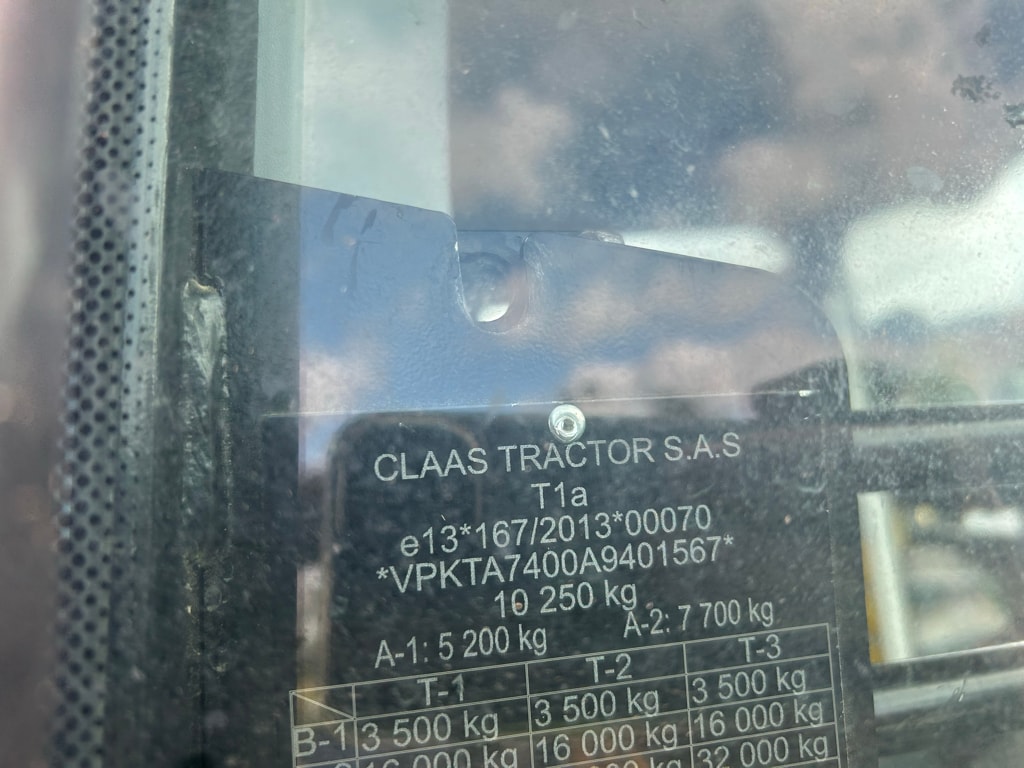 Tracteur CLAAS ARION 530 - photo slide 13