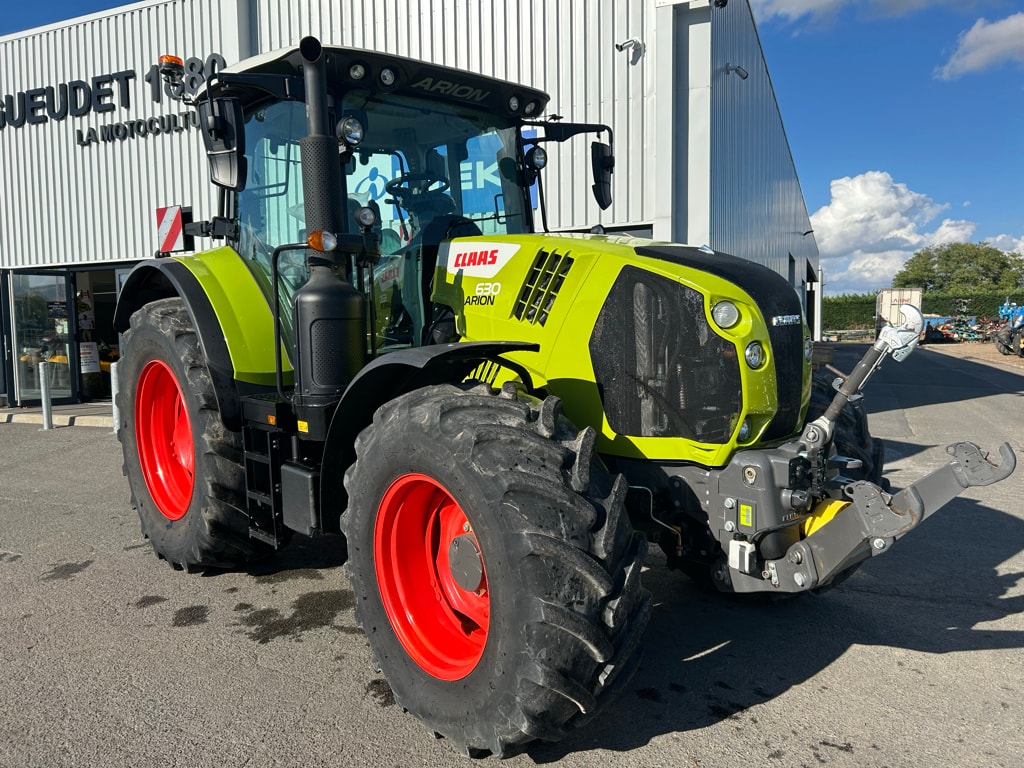 Tracteur CLAAS ARION 630 - photo slide 1