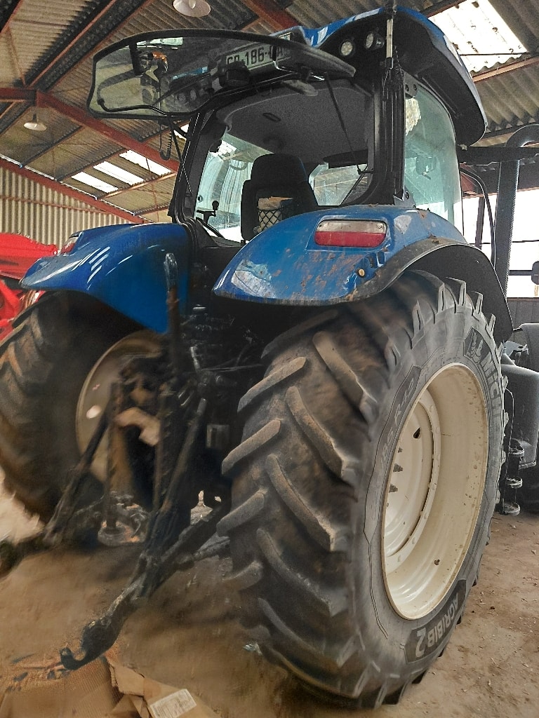 Tracteur NEW HOLLAND T7.245 - photo slide 3