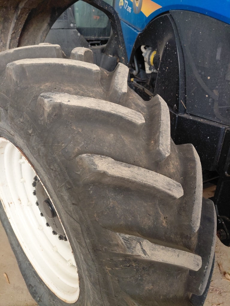 Tracteur NEW HOLLAND T7.245 - photo slide 5