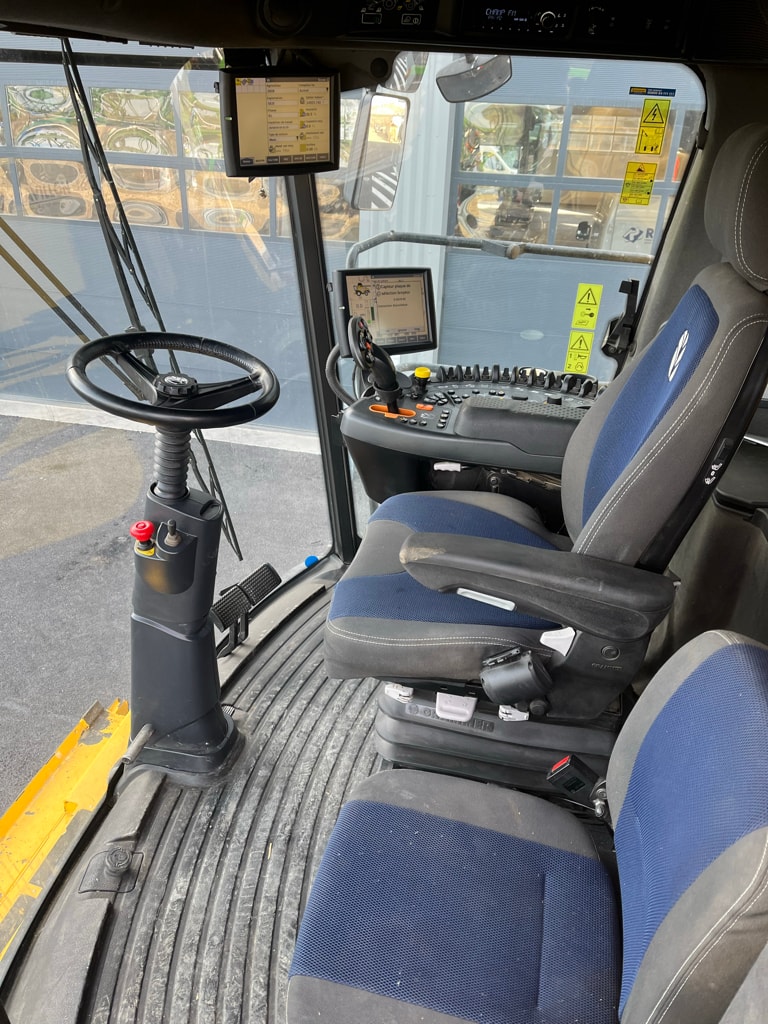Moissonneuse NEW HOLLAND CR8.90 revelation - photo slide 10
