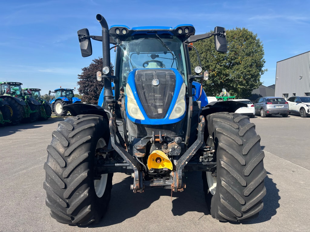 Tracteur chargeur NEW HOLLAND T6.165 - photo slide 5