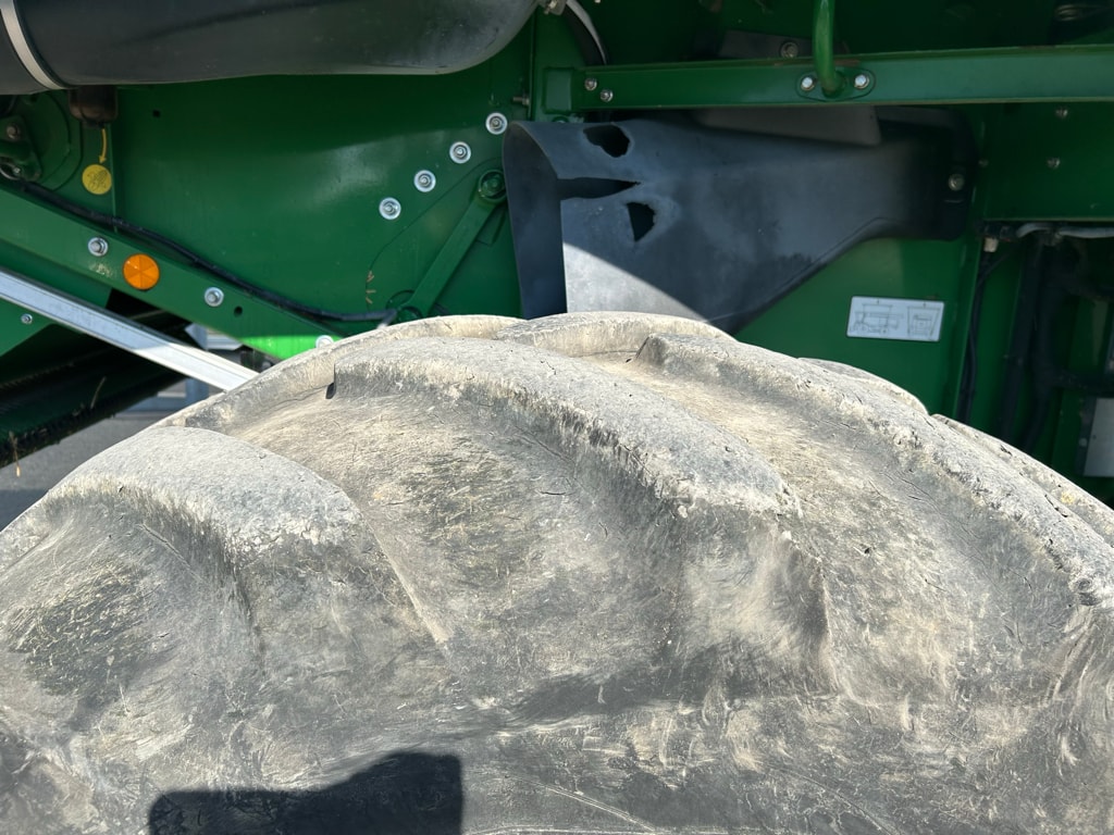 Moissonneuse JOHN DEERE JD S780 SERIE - photo slide 14