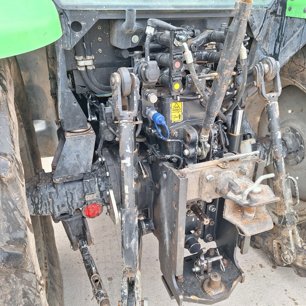 Tracteur DEUTZ FAHR 5110c - photo slide 13