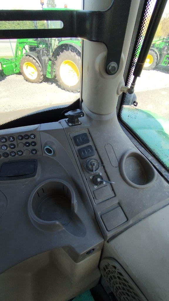 Tracteur JOHN DEERE 6145R - photo slide 8