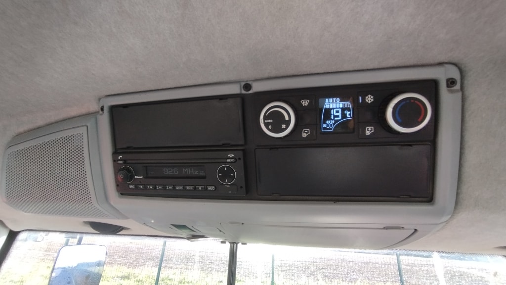 Tracteur VALTRA T254 - photo slide 27