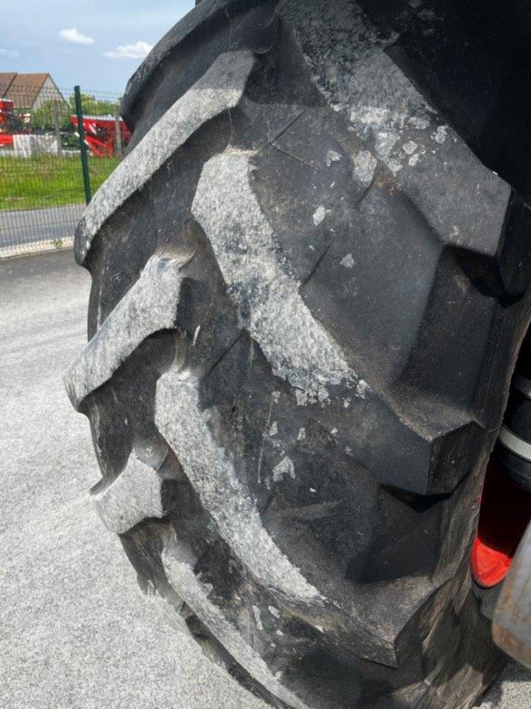 Tracteur CLAAS AXION 850 - photo slide 6