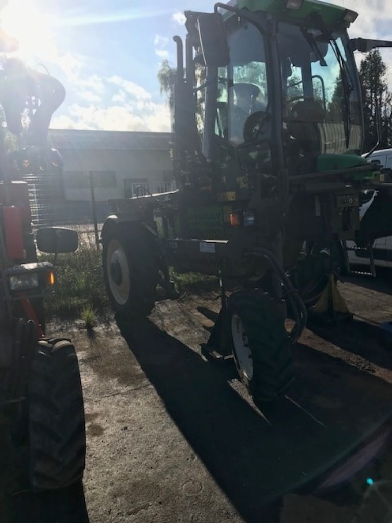 Tracteur enjambeur TECNOMA TPH100 - photo slide 4