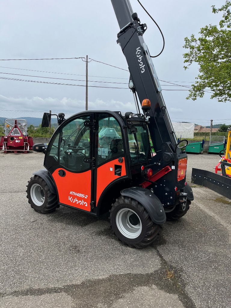 Telescopique KUBOTA KTH 4815 - photo slide 5
