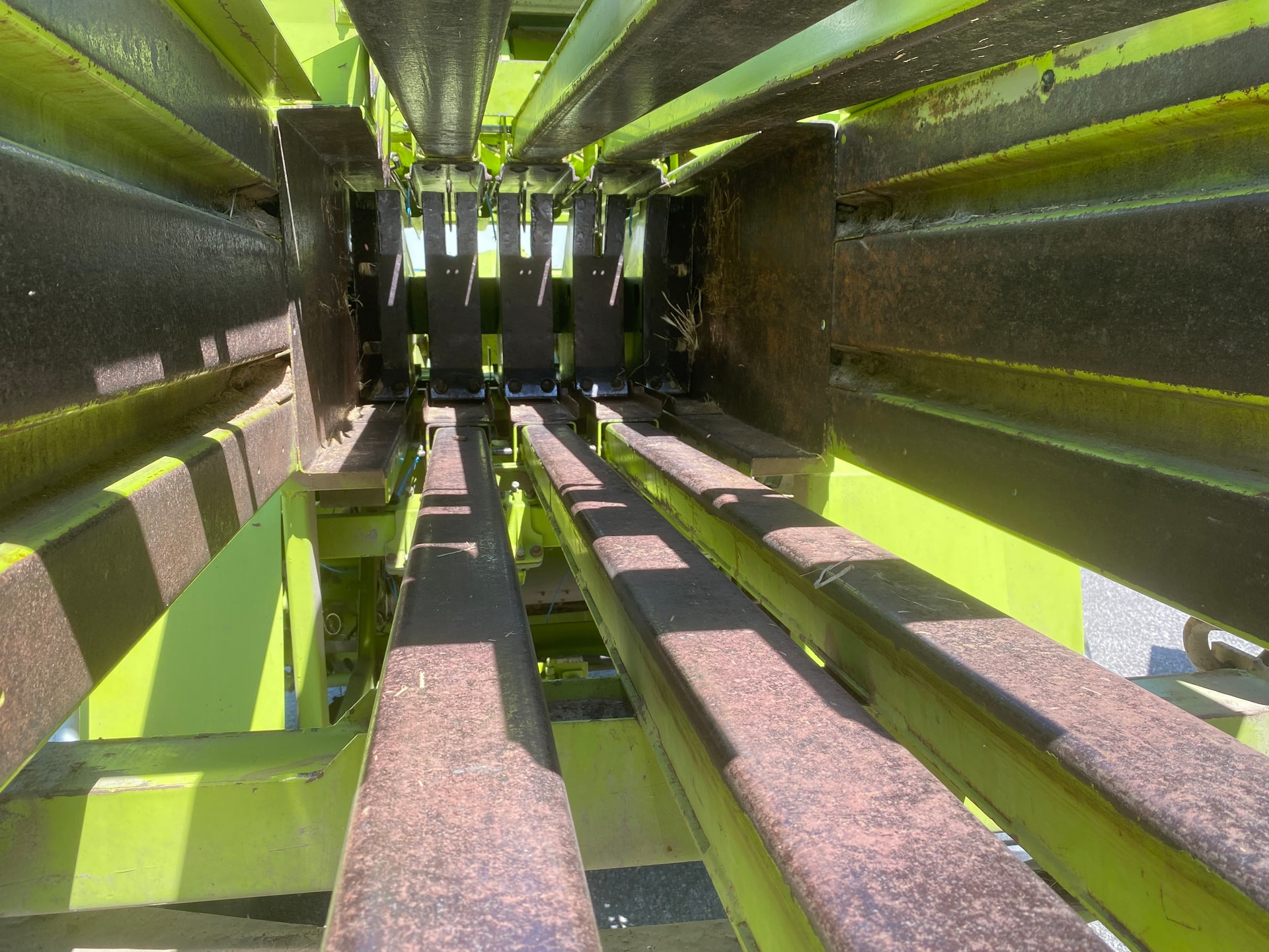 Presse haute densite CLAAS 1150 + groupeur - photo slide 13
