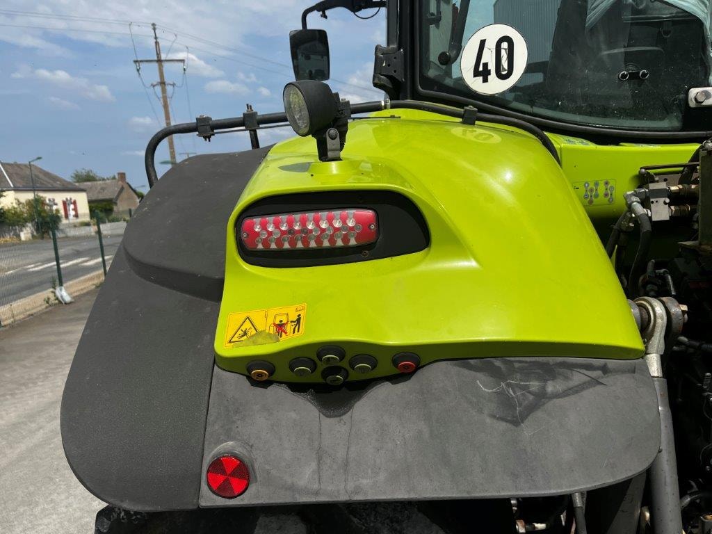 Tracteur CLAAS AXION 850 - photo slide 14