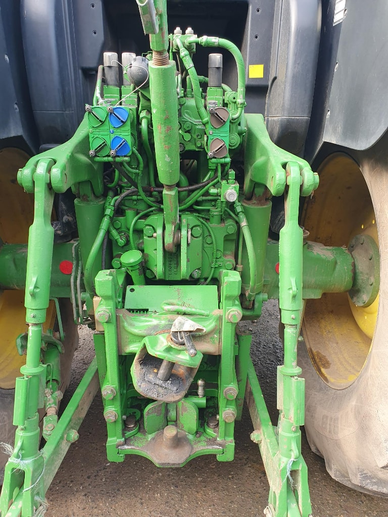 Tracteur JOHN DEERE 6140 R - photo slide 9