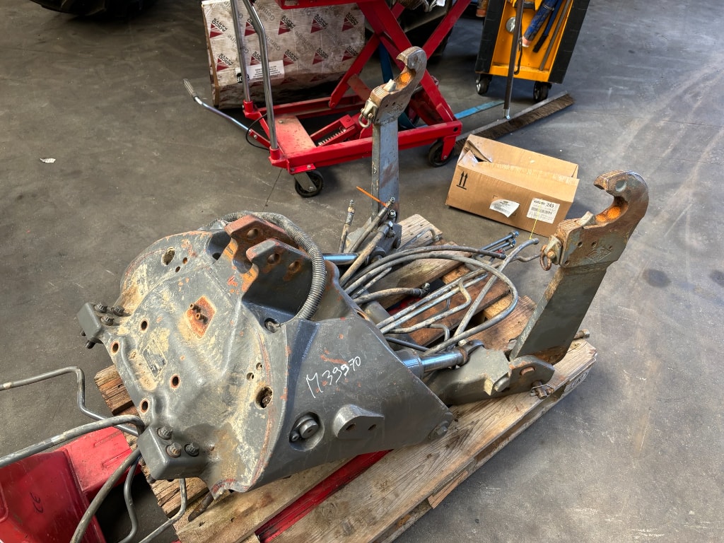 Divers Massey Ferguson Relevage avant MF6615 - photo slide 2