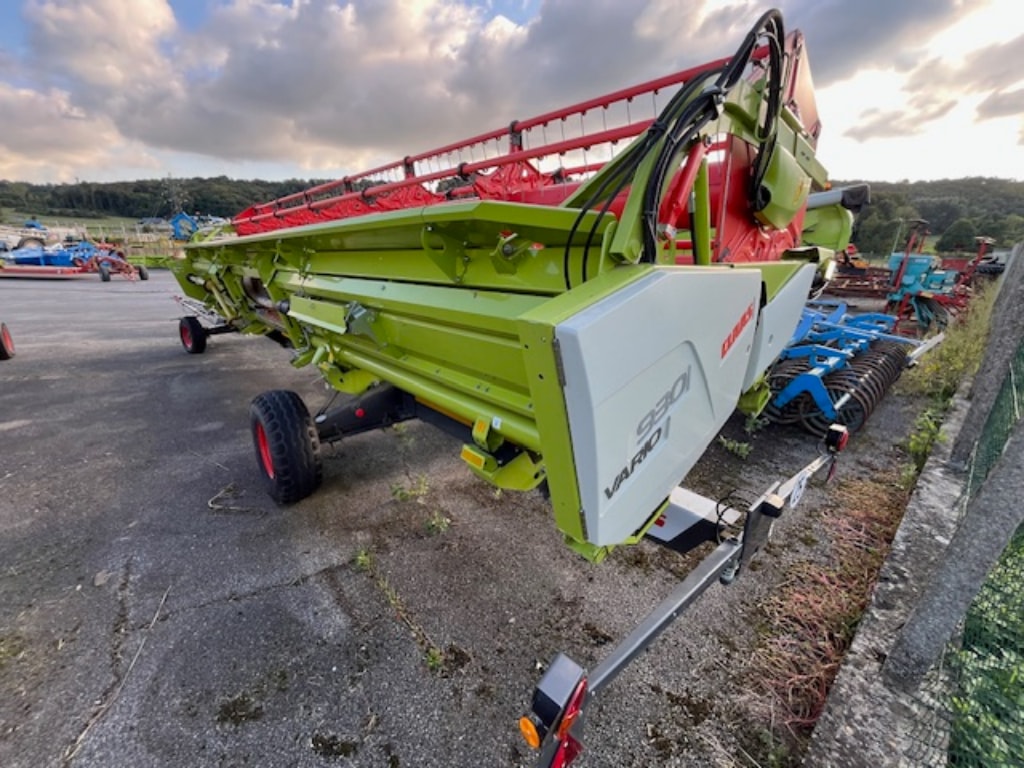 Moissonneuse CLAAS Lexion 7600 TERRATRAC - photo slide 19