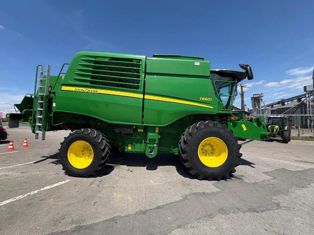 Moissonneuse JOHN DEERE T660i - photo slide 8