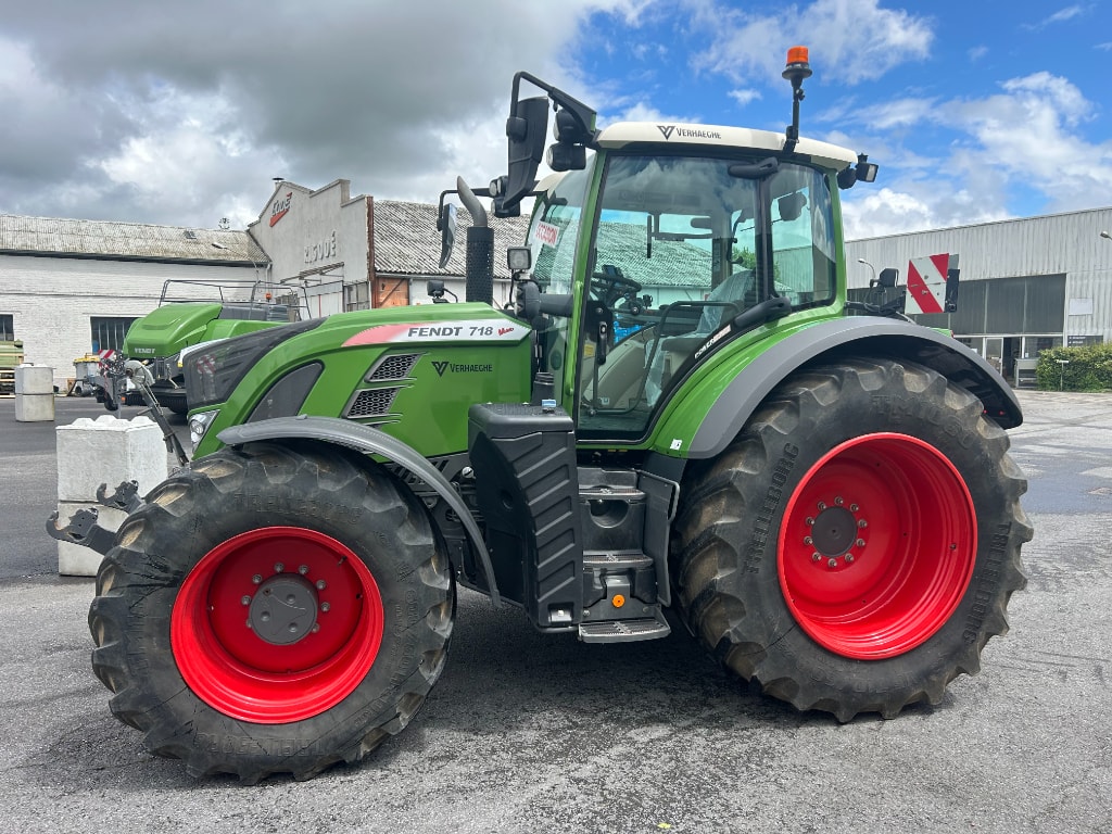 Tracteur FENDT 718 S4 POWER + - photo slide 3