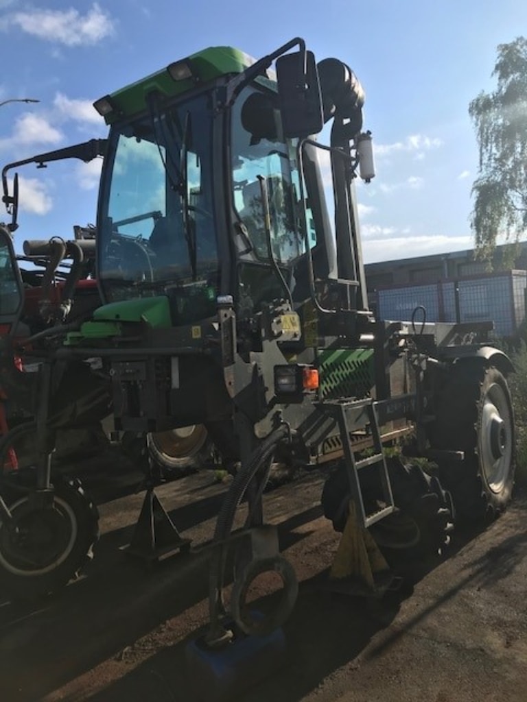 Tracteur enjambeur TECNOMA TPH100 - photo slide 1