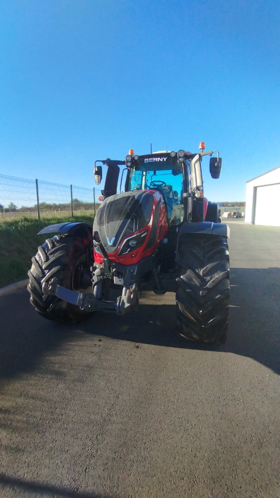 Tracteur VALTRA T254 - photo slide 31