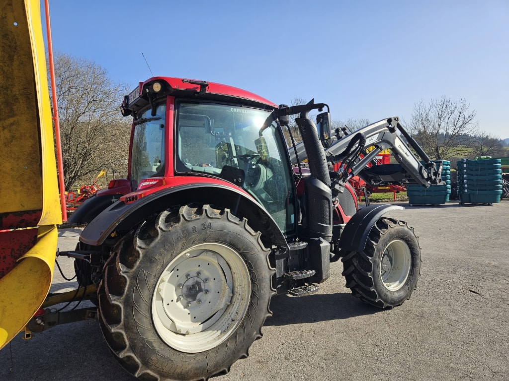 Tracteur chargeur VALTRA N104 - photo slide 4