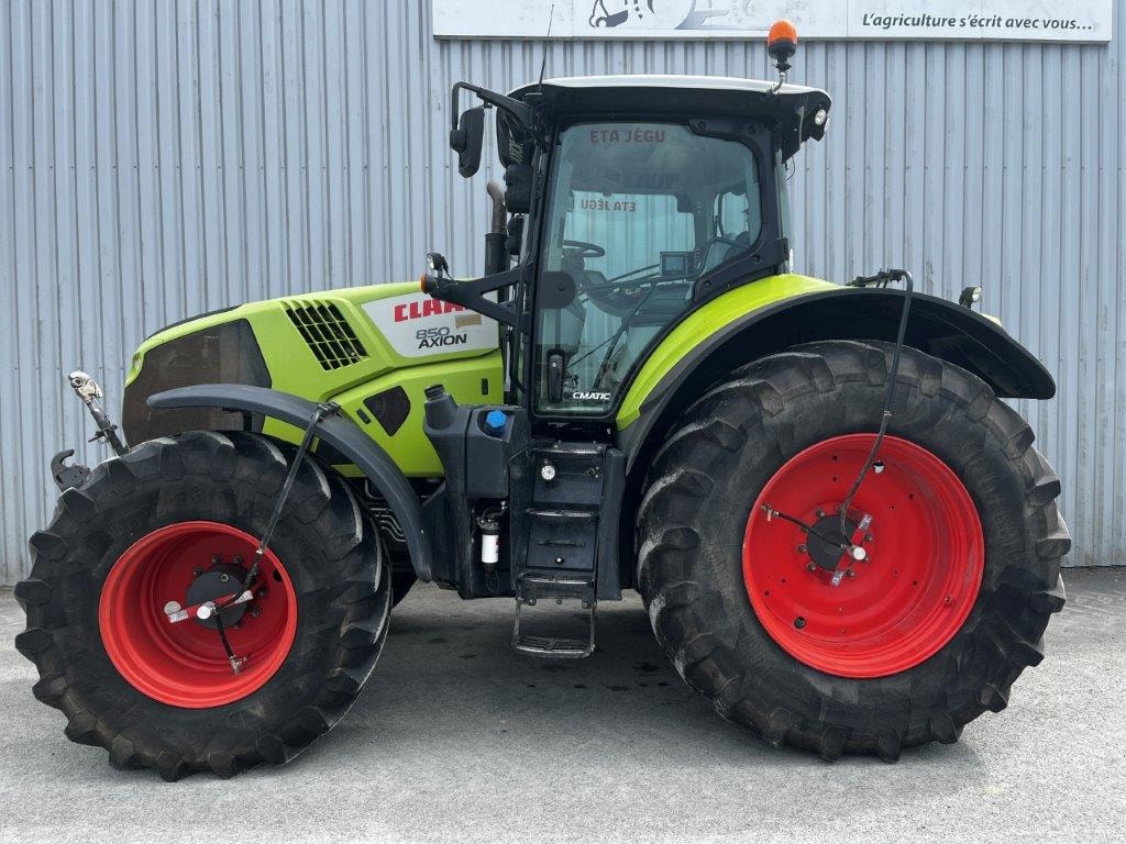 Tracteur CLAAS AXION 850 - photo slide 3