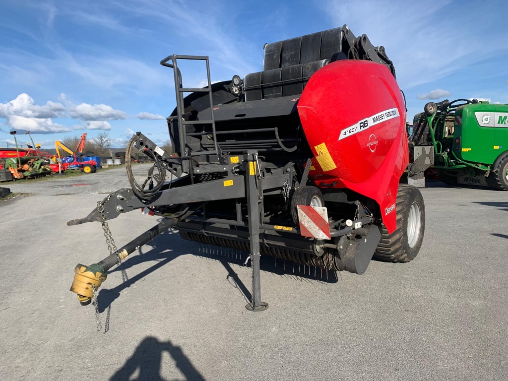 Presse balles rondes MASSEY FERGUSON Rb 4180 v xtra cut - photo slide 1
