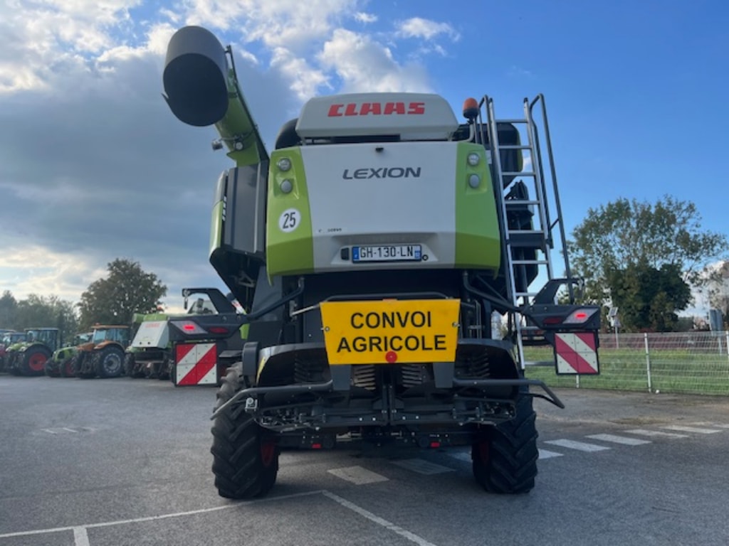 Moissonneuse CLAAS Lexion 7600 TERRATRAC - photo slide 6