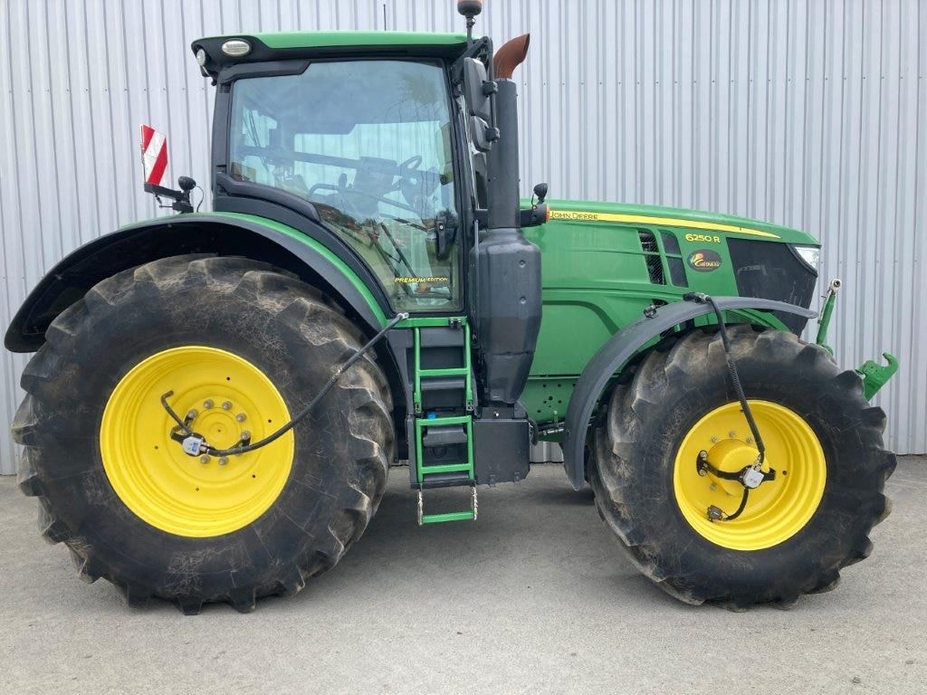 Tracteur JOHN DEERE 6250R - photo slide 12
