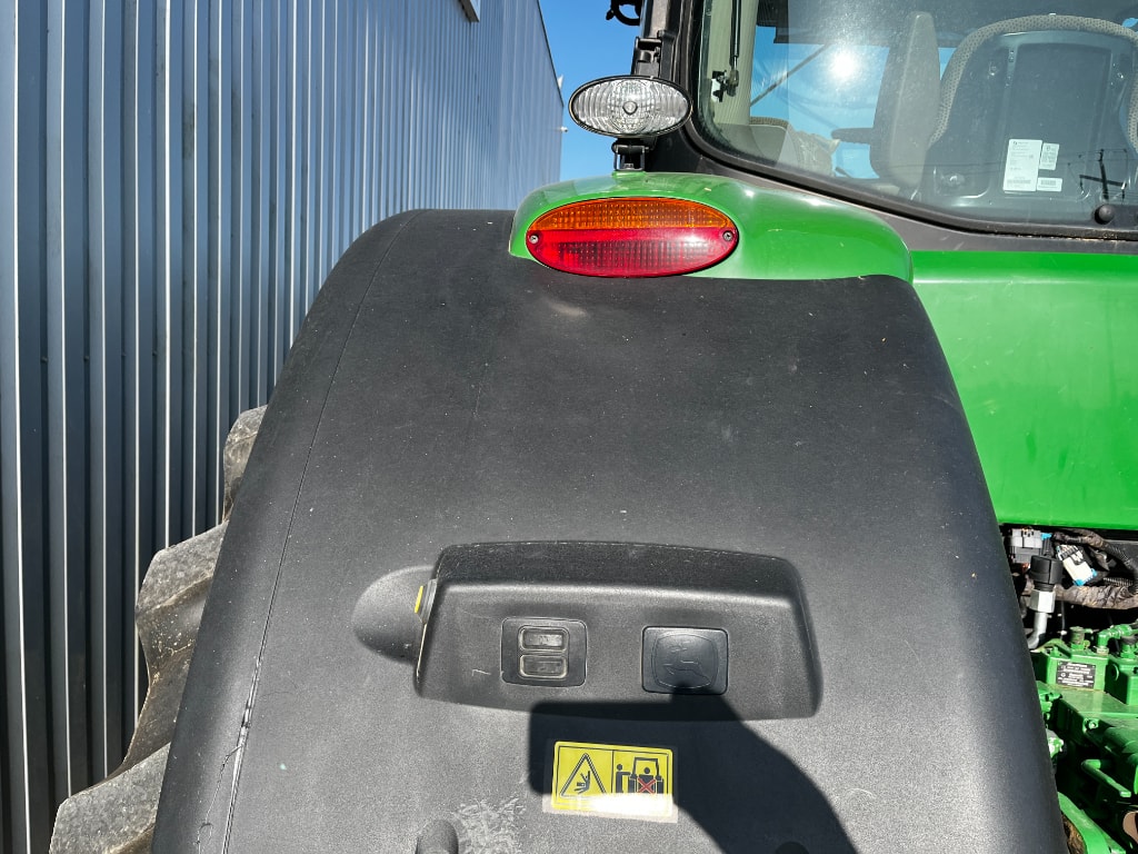 Tracteur JOHN DEERE 8320R - photo slide 34