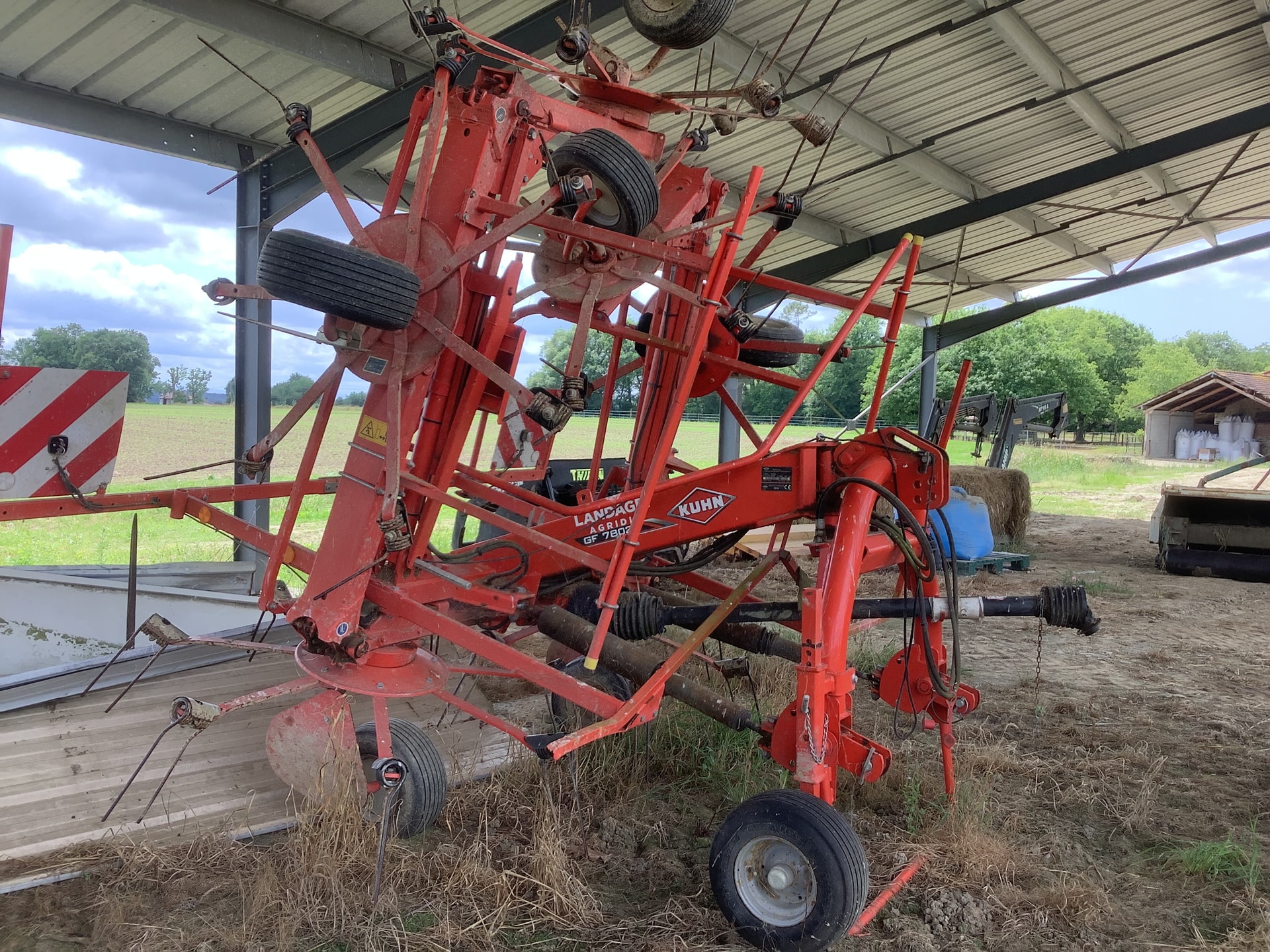 Faneuse KUHN GF 7802  - photo slide 2