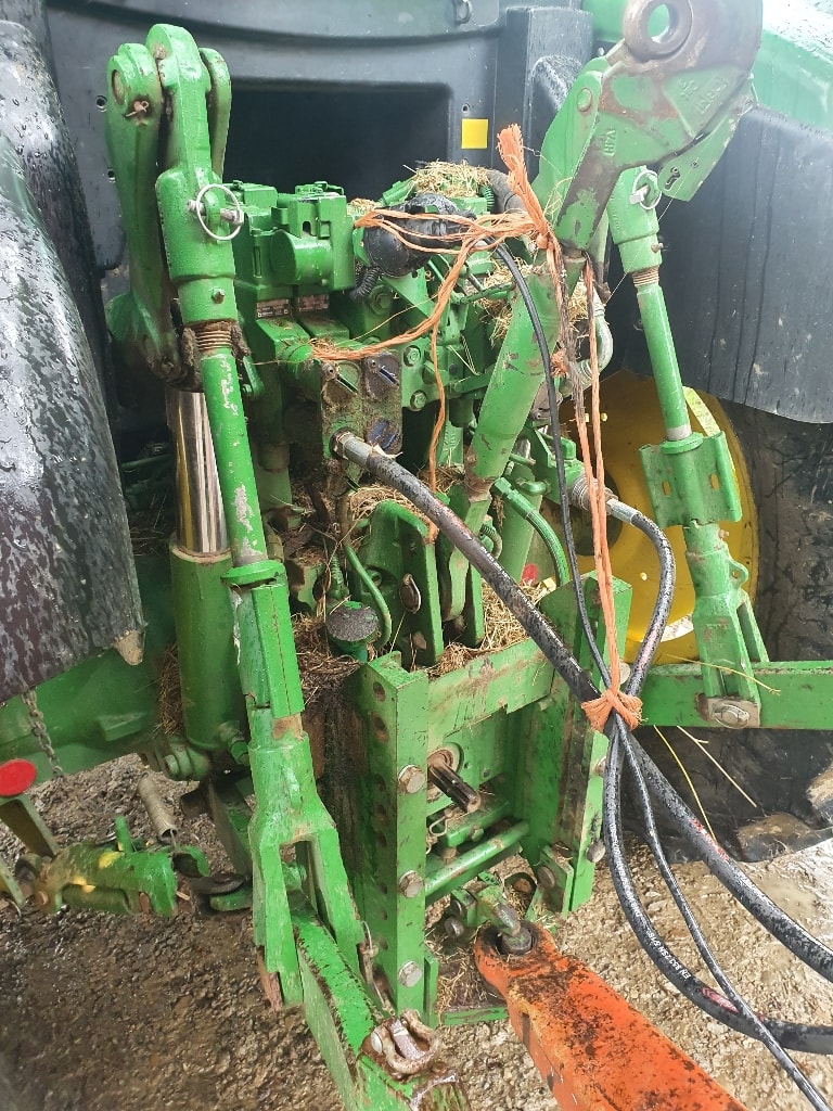 Tracteur chargeur JOHN DEERE 6105r - photo slide 7