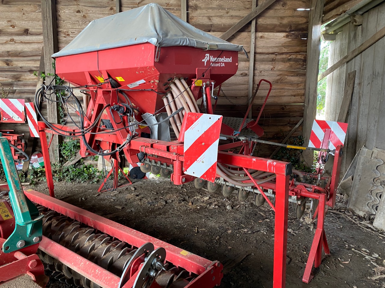 Combine de Semis KVERNELAND NG-H 101 - photo slide 5