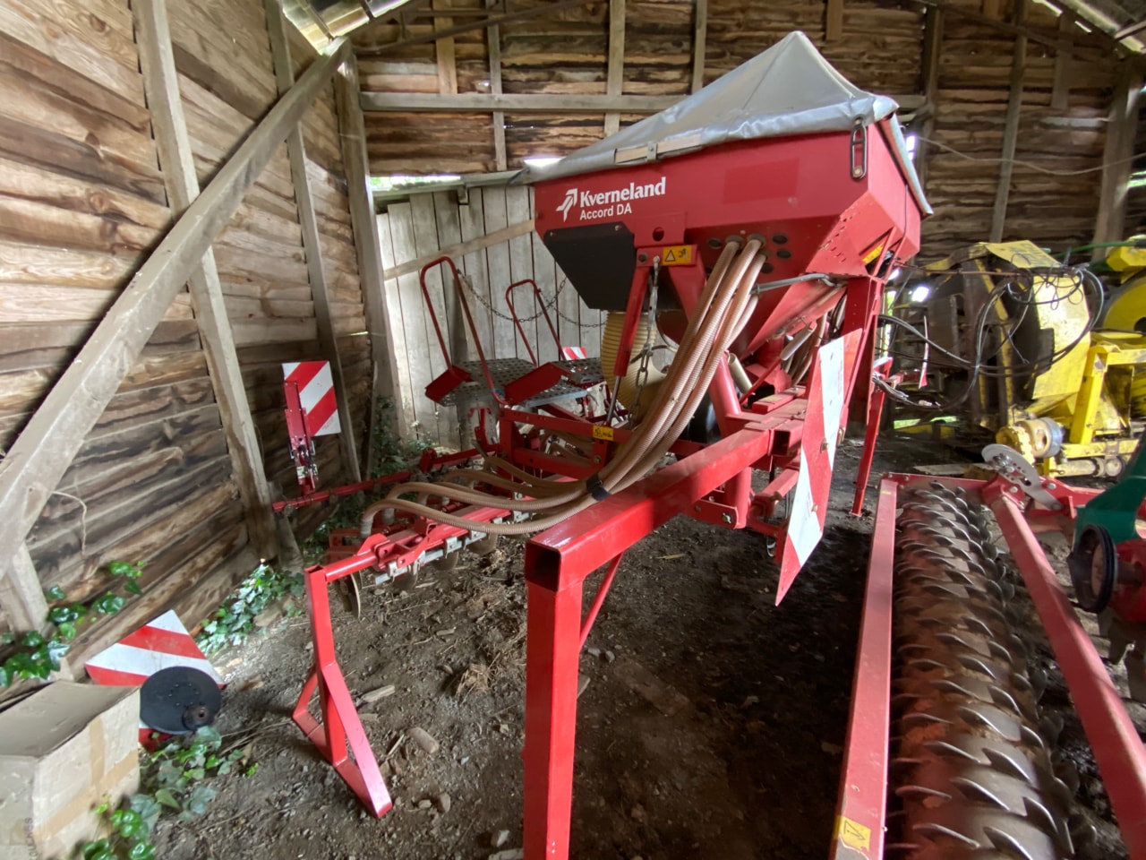 Combine de Semis KVERNELAND NG-H 101 - photo slide 8